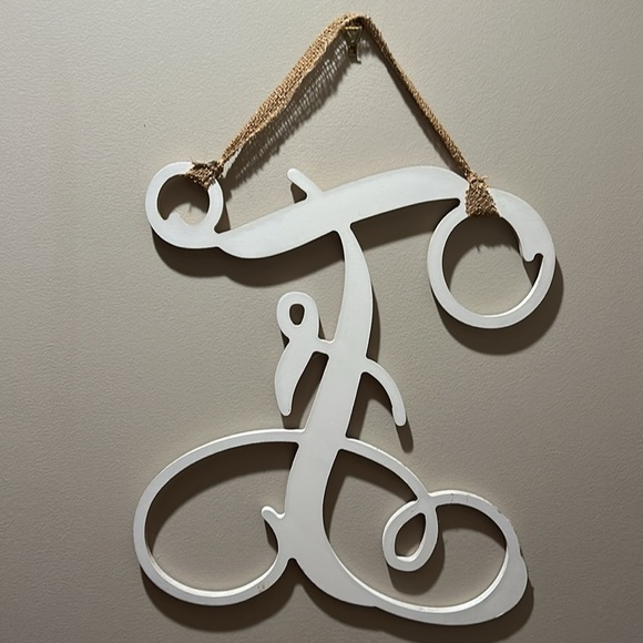 F Initial Wooden Wall Door Hanging 18” X 16” - Picture 3 of 3